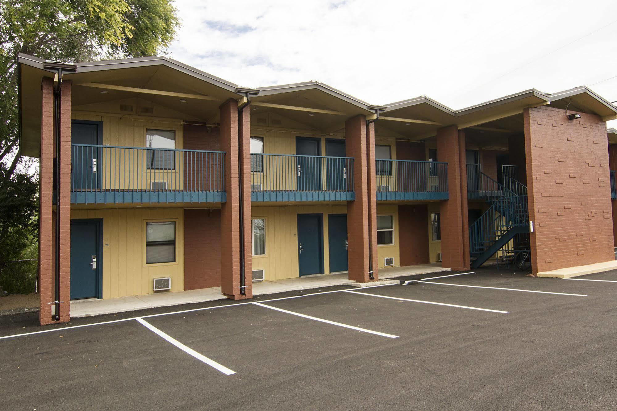 Rodeway Inn Flagstaff East Route 66 Exterior foto